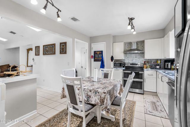 3639 LONE EAGLE Road, Jacksonville, FL 32257