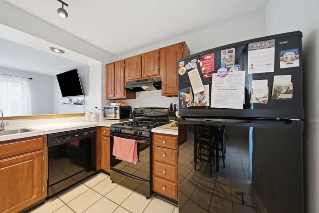 6374 Nugget Circle, Hanover Park, IL 60133