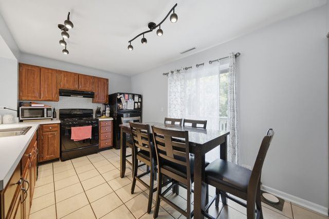 6374 Nugget Circle, Hanover Park, IL 60133