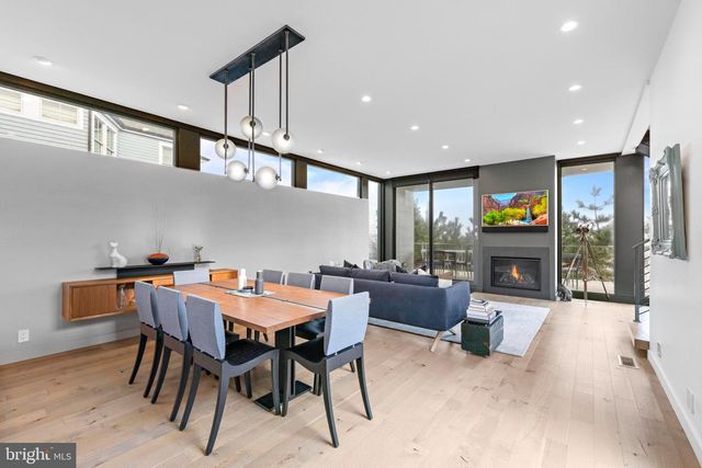 205 STRATFORD AVE, Beach Haven, NJ 08008