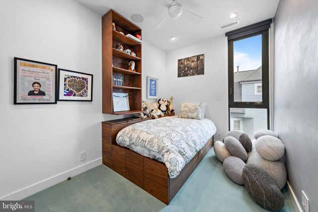 205 STRATFORD AVE, Beach Haven, NJ 08008