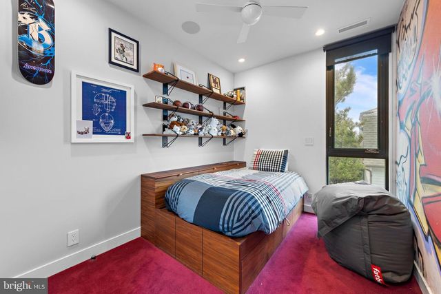 205 STRATFORD AVE, Beach Haven, NJ 08008