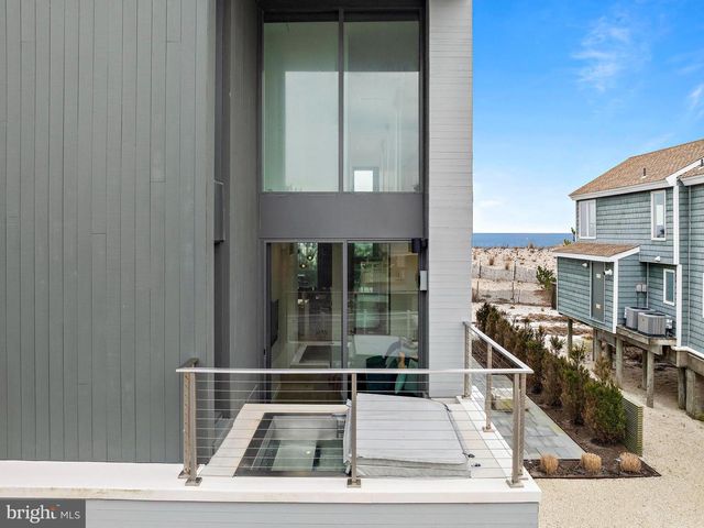 205 STRATFORD AVE, Beach Haven, NJ 08008