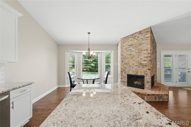 1482 Asterwood Court, Chesterfield, MO 63017