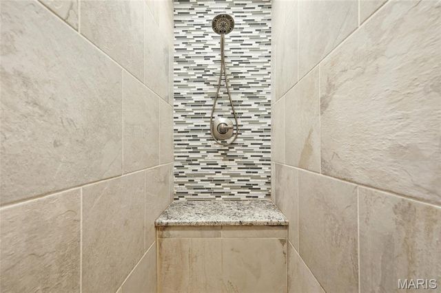 1482 Asterwood Court, Chesterfield, MO 63017