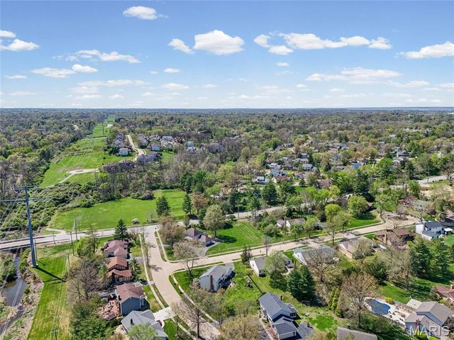 1482 Asterwood Court, Chesterfield, MO 63017