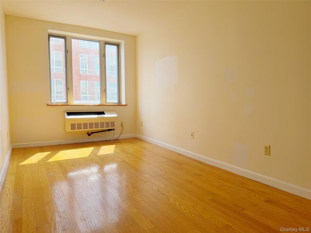6314 Queens Boulevard 3E, Woodside, NY 11377