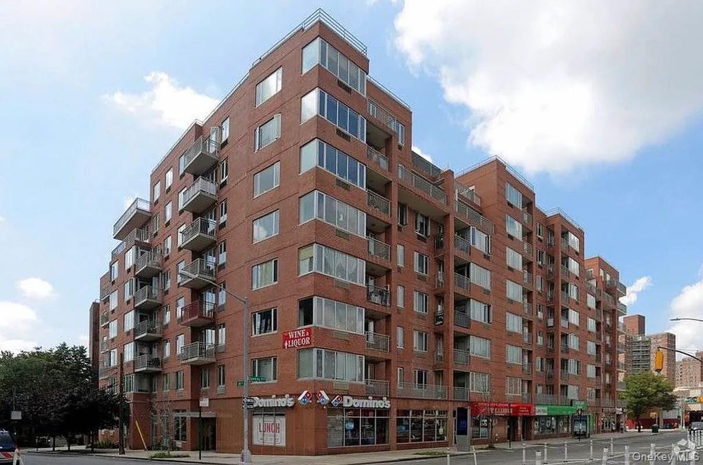 6314 Queens Boulevard 3E, Woodside, NY 11377 — exterior