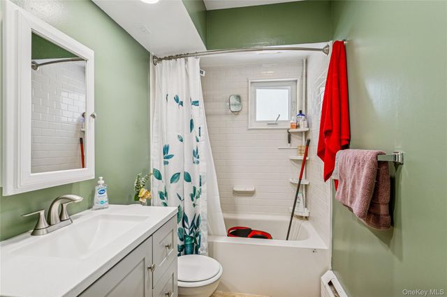 17 Marina Road, Island Park, NY 11558