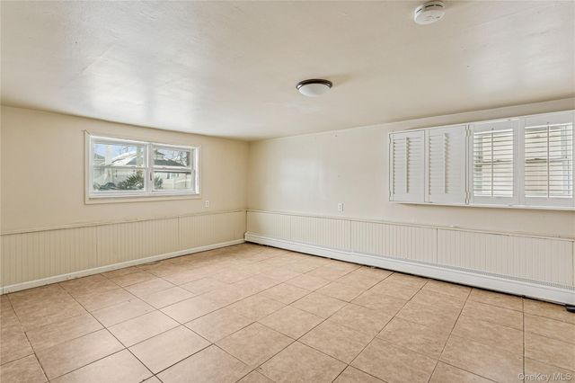 17 Marina Road, Island Park, NY 11558