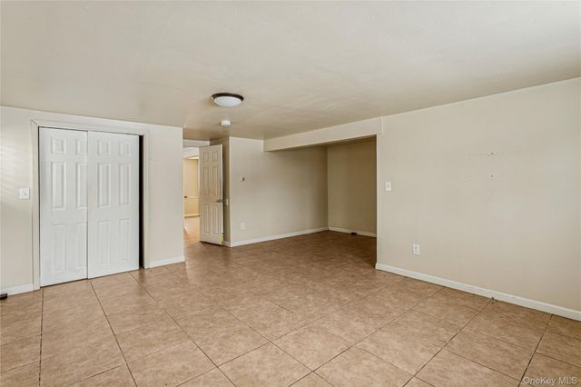 17 Marina Road, Island Park, NY 11558