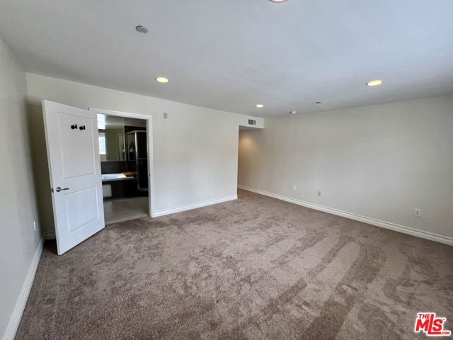 1353 N Fuller Avenue 3, Los Angeles, CA 90046