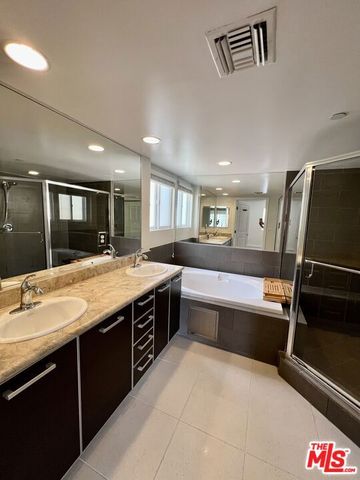 1353 N Fuller Avenue 3, Los Angeles, CA 90046