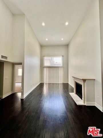 1353 N Fuller Avenue 3, Los Angeles, CA 90046