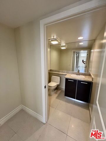 1353 N Fuller Avenue 3, Los Angeles, CA 90046