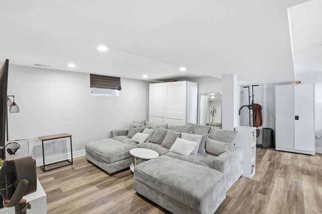 2868 W 85th Street, Chicago, IL 60652