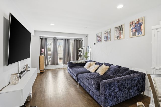 2868 W 85th Street, Chicago, IL 60652