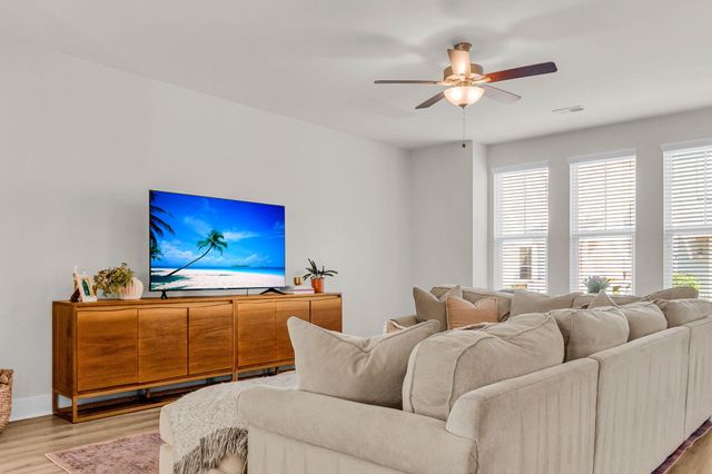 4604 Hammett Alley, North Charleston, SC 29405