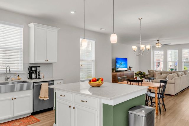 4604 Hammett Alley, North Charleston, SC 29405