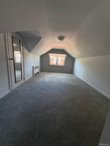 1814 Stanhope Street, Grosse Pointe Woods, MI 48236