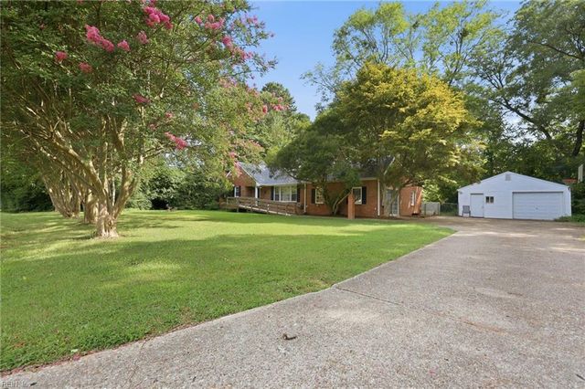 4905 Farrington DR, Virginia Beach, VA 23455