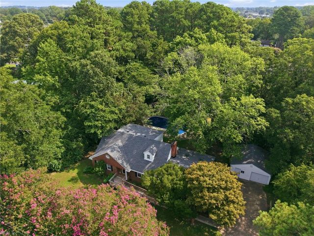 4905 Farrington DR, Virginia Beach, VA 23455