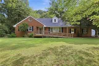 4905 Farrington DR, Virginia Beach, VA 23455