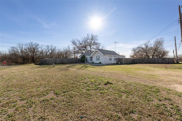 825 S 3rd Avenue, Purcell, OK 73080