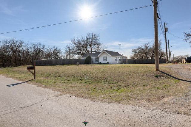 825 S 3rd Avenue, Purcell, OK 73080