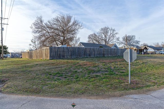 825 S 3rd Avenue, Purcell, OK 73080
