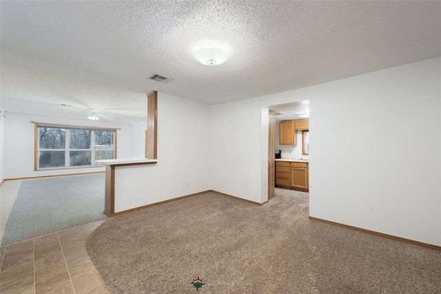 825 S 3rd Avenue, Purcell, OK 73080