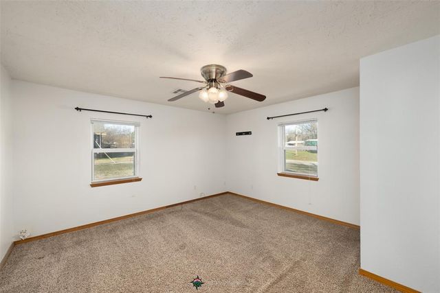 825 S 3rd Avenue, Purcell, OK 73080