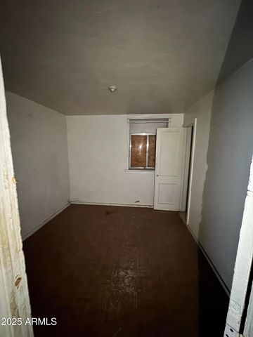 2230 E TAYLOR Street, Phoenix, AZ 85006