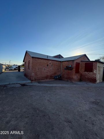 2230 E TAYLOR Street, Phoenix, AZ 85006