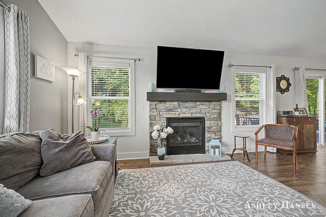 163 Dogwood Drive Ne, Rockford City, MI 49341