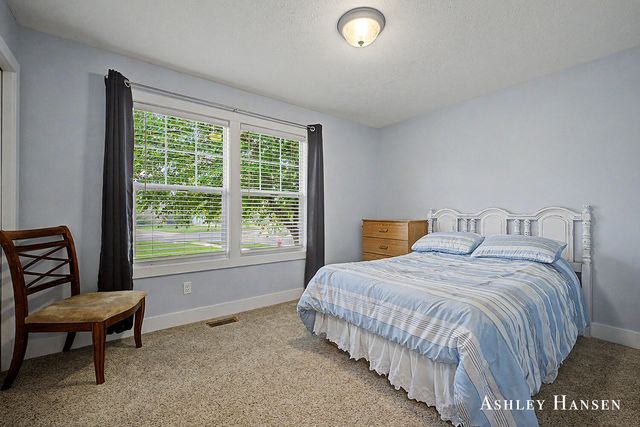 163 Dogwood Drive Ne, Rockford City, MI 49341