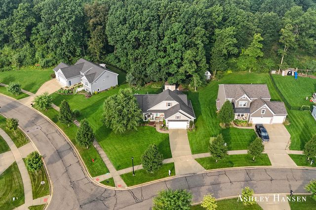 163 Dogwood Drive Ne, Rockford City, MI 49341