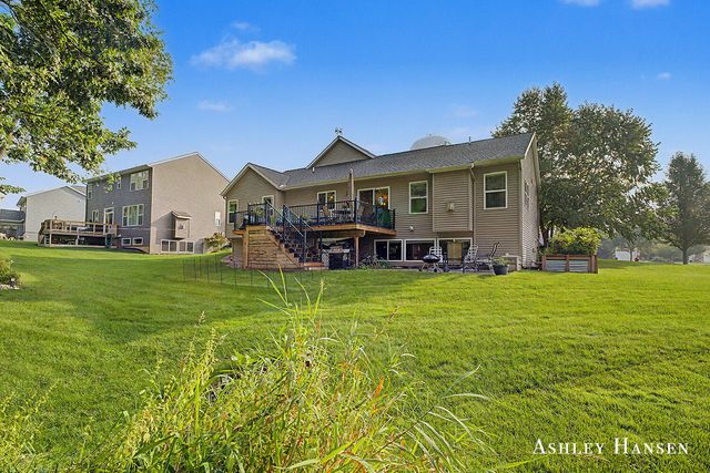 163 Dogwood Drive Ne, Rockford City, MI 49341