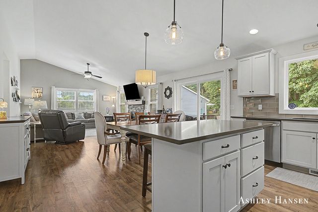 163 Dogwood Drive Ne, Rockford City, MI 49341