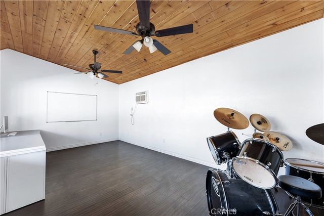 34657 Violan, Acton, CA 93510