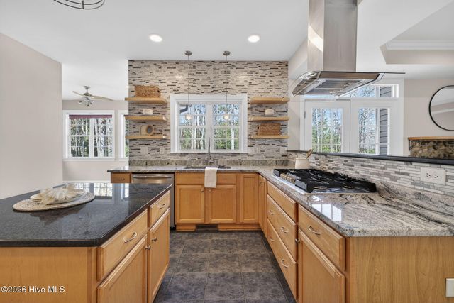 136 S Belvedere Drive, Hampstead, NC 28443