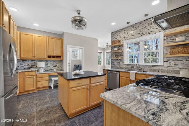 136 S Belvedere Drive, Hampstead, NC 28443