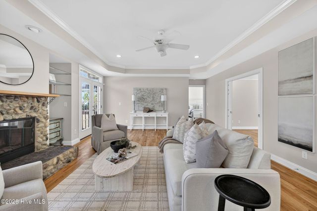 136 S Belvedere Drive, Hampstead, NC 28443