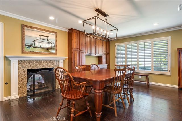 1049 El Mirador, Fullerton, CA 92835