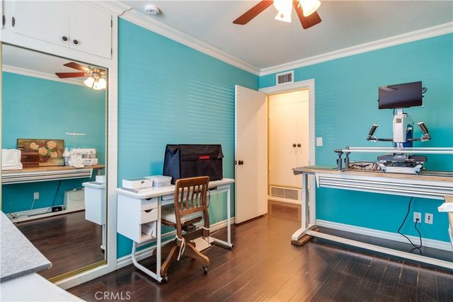 1049 El Mirador, Fullerton, CA 92835