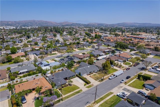 1049 El Mirador, Fullerton, CA 92835