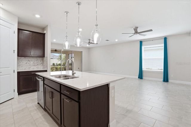 5237 SAVINO CIRCLE, Palmetto, FL 34221