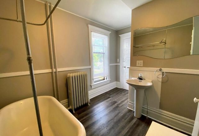 1130 Jackson Street, Grand Rapids, MI 49504