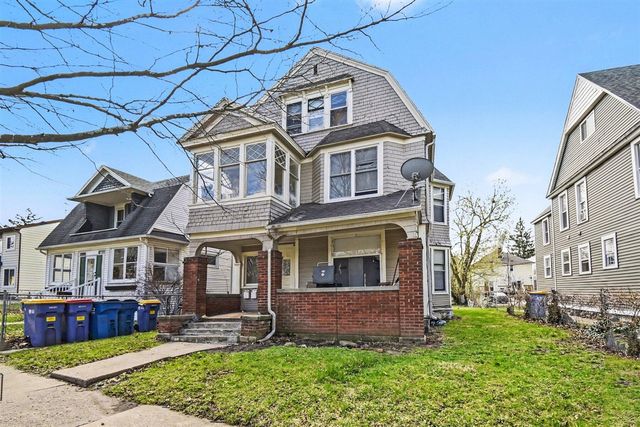 1130 Jackson Street, Grand Rapids, MI 49504