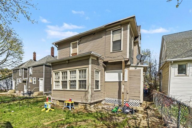 1130 Jackson Street, Grand Rapids, MI 49504
